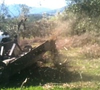 PICK UP MULCHER WITH CHUTE CONVEYOR